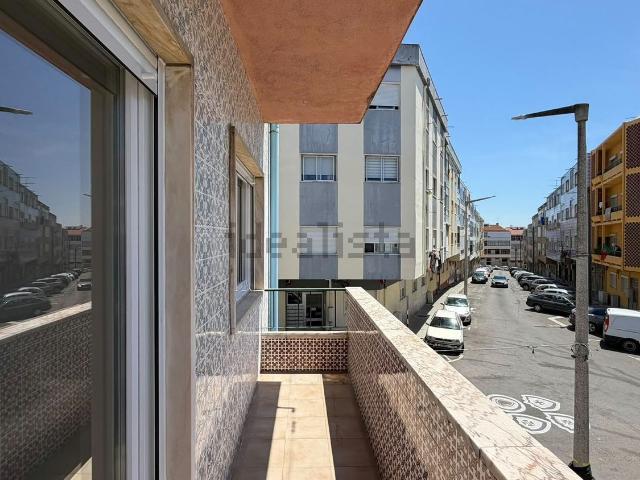 Apartamento venda em Seixal, Setúbal