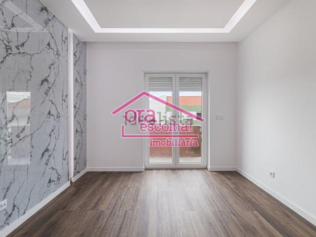 Apartamento venda em Farinheiras, Seixal