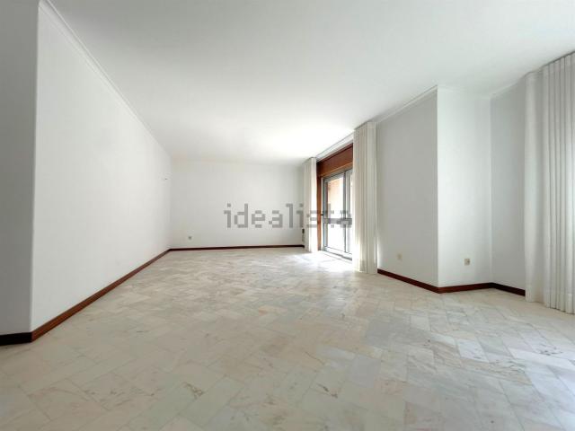 Apartamento alugar em Porto, Aldoar