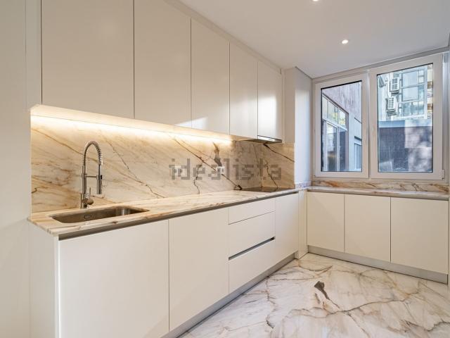 Apartamento venda em Porto, Aldoar
