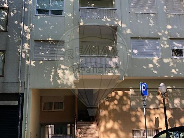 Apartamento alugar em Porto, Aldoar