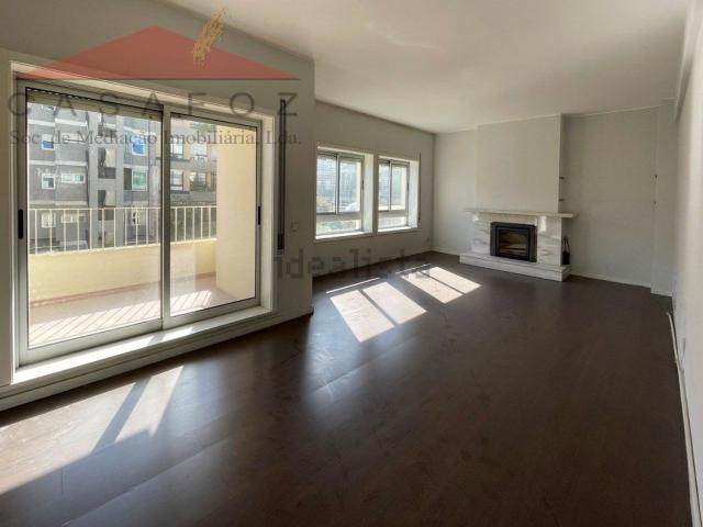 Apartamento alugar em Porto, Aldoar