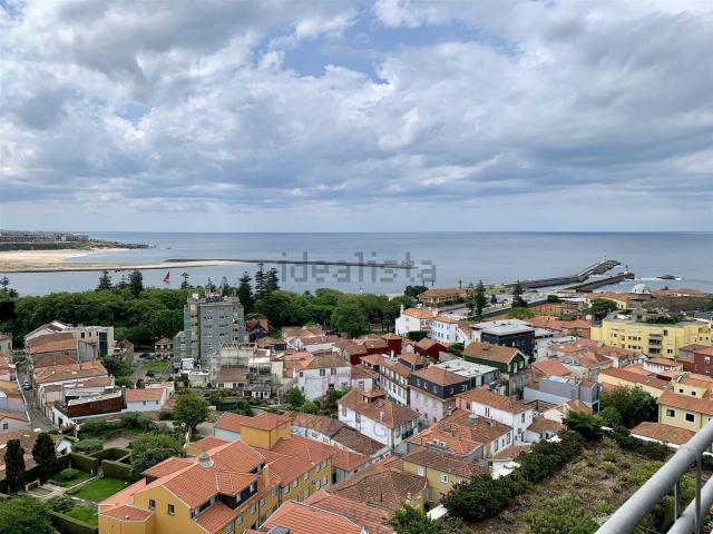 Apartamento alugar em Porto, Aldoar