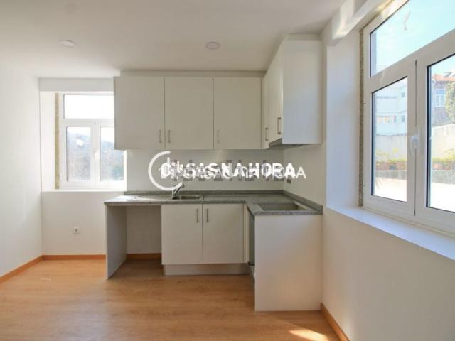 Apartamento alugar em Porto, Aldoar