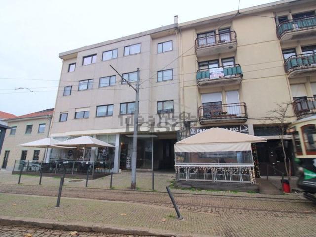 Apartamento alugar em Porto, Aldoar