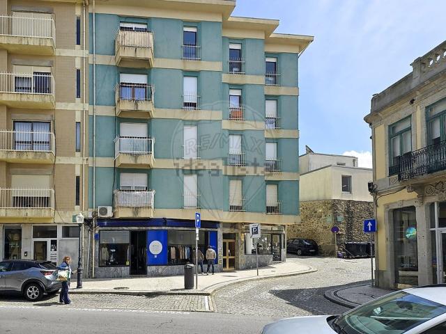 Apartamento alugar em Porto, Aldoar