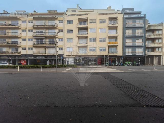 Apartamento alugar em Porto, Aldoar
