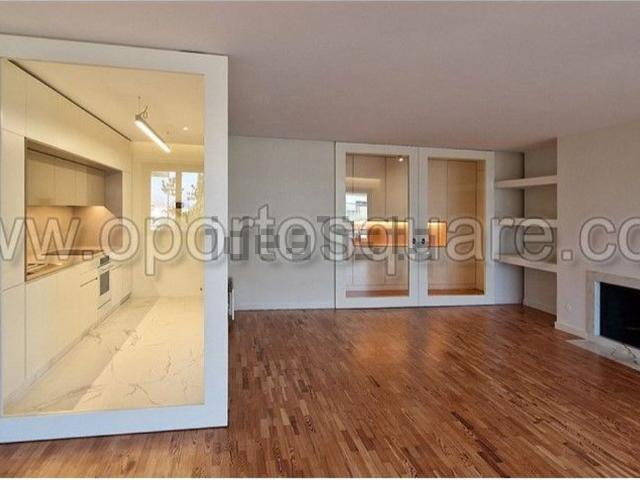 Apartamento alugar em Porto, Aldoar