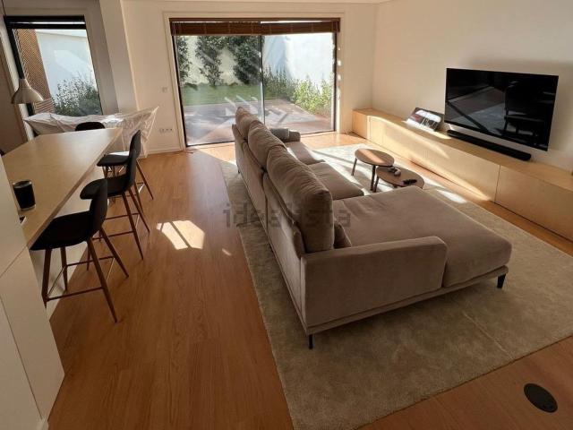 Apartamento alugar em Carreiros, Porto