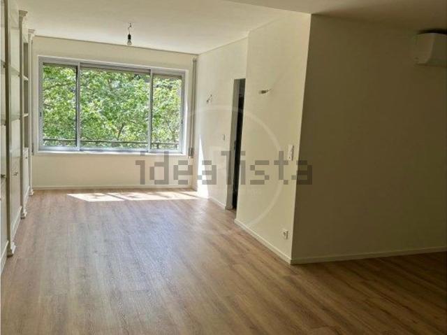 Apartamento alugar em Porto, Aldoar