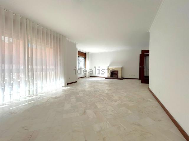 Apartamento alugar em Porto, Aldoar