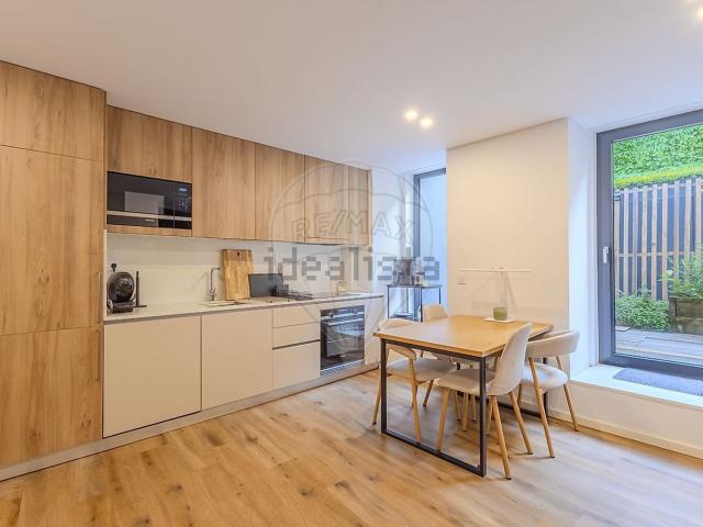 Apartamento venda em Porto, Aldoar