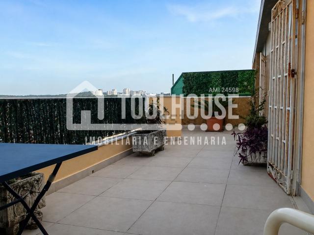 Duplex venda em Núcleo Urbano Histórico de Algés, Oeiras