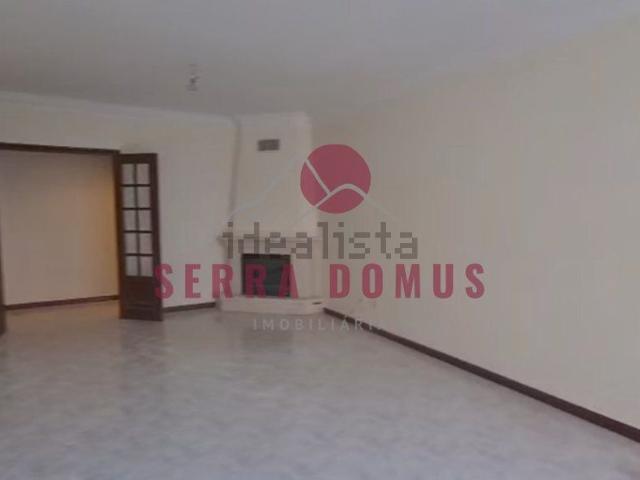 Apartamento venda em Casal do Vale do Milho, Sintra