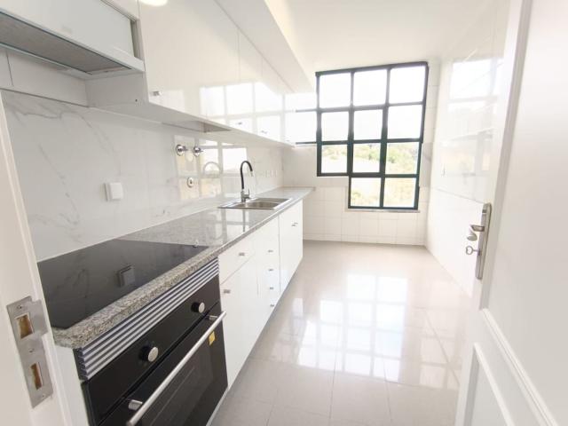 Apartamento venda em Alto da Ponte, Almada