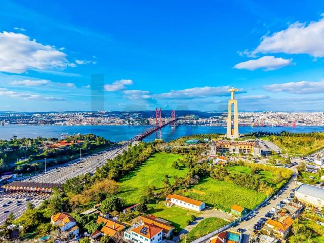 Apartamento venda em Ramalha, Almada