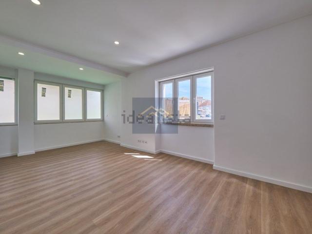 Apartamento venda em Cova da Piedade, Almada