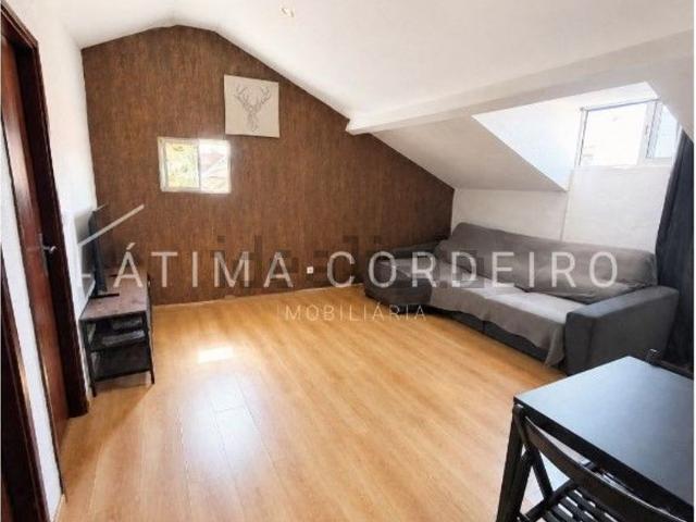 Apartamento alugar em Ginjal, Almada
