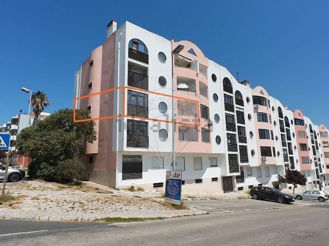 Apartamento alugar em Ramalha, Almada