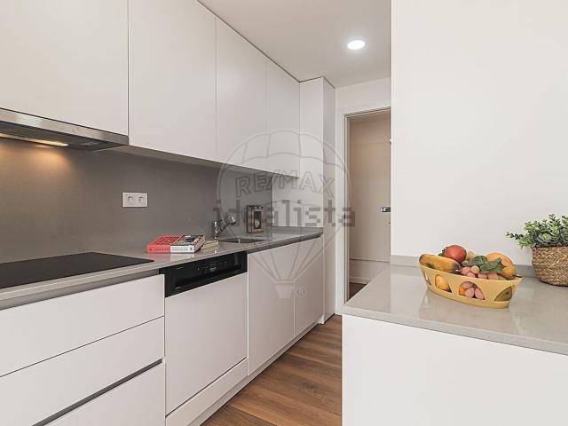 Apartamento alugar em Ginjal, Almada