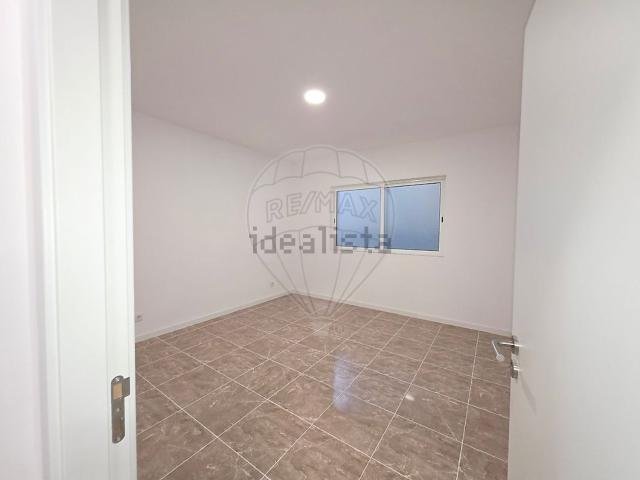 Apartamento venda em Cova da Piedade, Almada