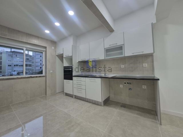 Apartamento venda em Cova da Piedade, Almada