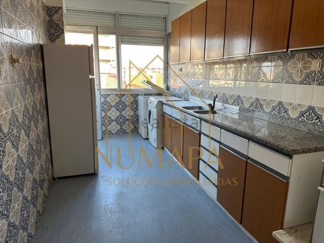 Apartamento alugar em Caranguejais, Almada