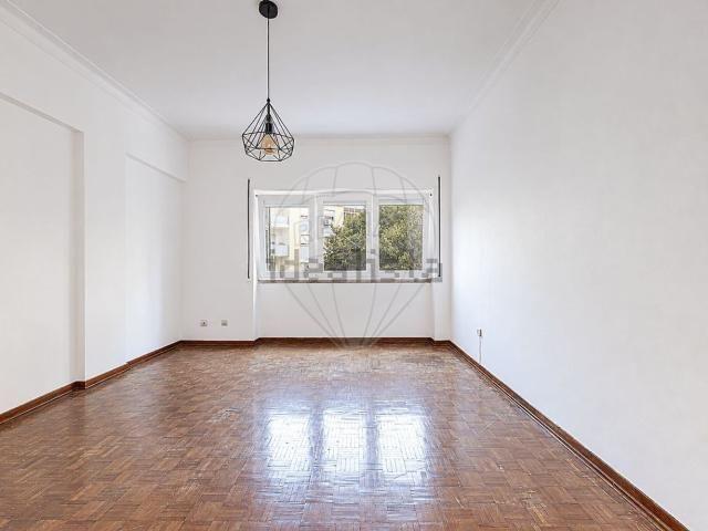 Apartamento alugar em Barrocas, Almada