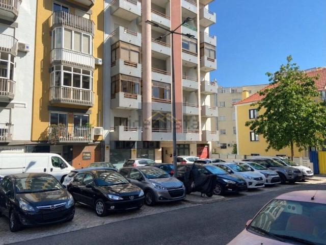 Apartamento alugar em Ginjal, Almada