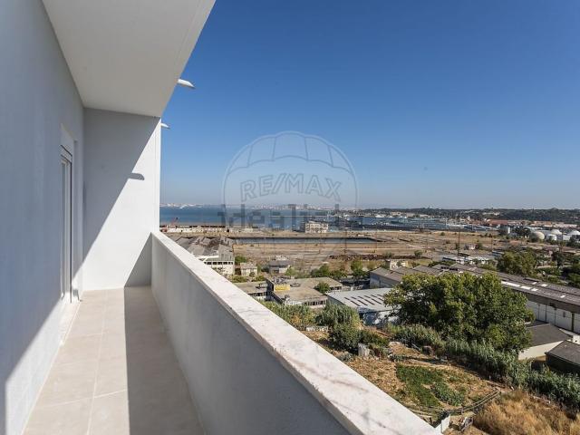 Apartamento alugar em Ginjal, Almada