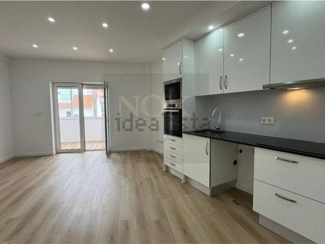 Apartamento venda em Cova da Piedade, Almada