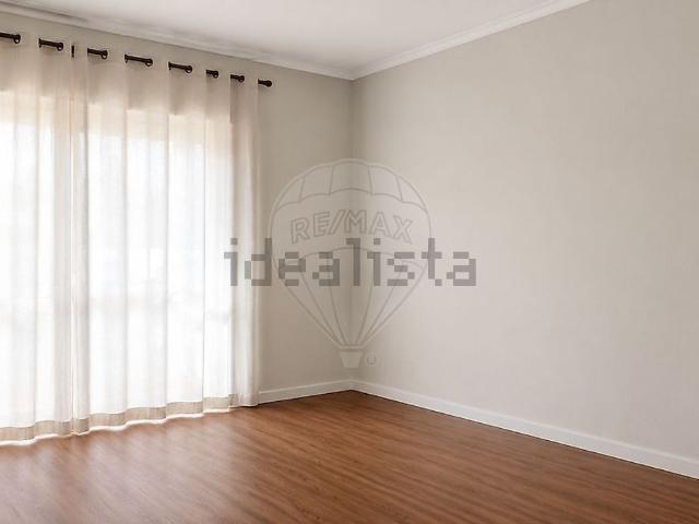 Apartamento alugar em Ginjal, Almada