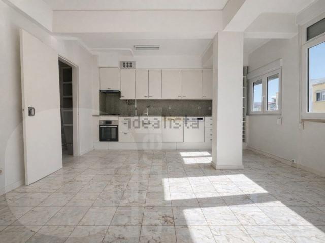 Apartamento alugar em Almada, Setúbal