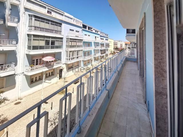 Apartamento alugar em Cacilhas, Almada