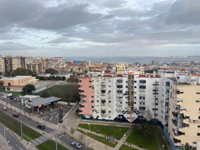 Apartamento venda em Ramalha, Almada