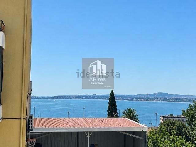 Apartamento venda em Margueira, Almada