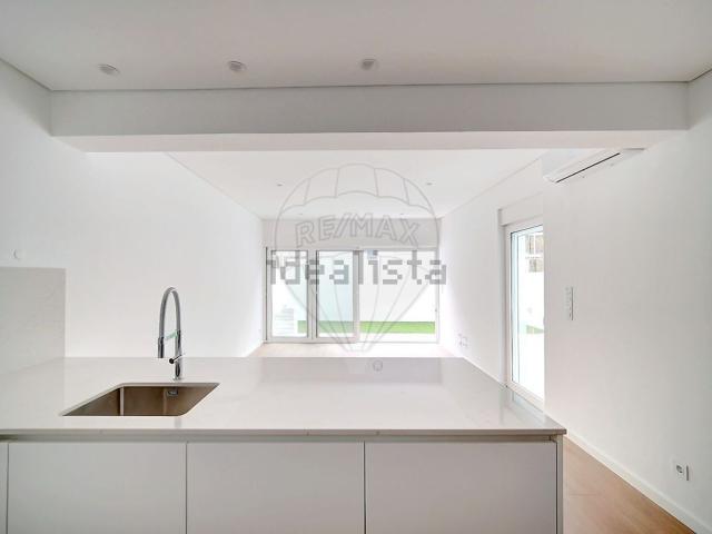 Apartamento venda em Torcatas, Almada