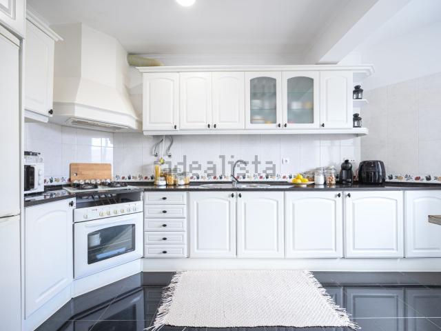 Apartamento alugar em Ginjal, Almada