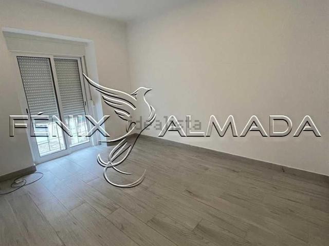 Apartamento alugar em Cova da Piedade, Almada