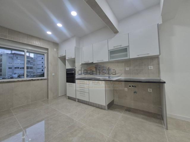 Apartamento venda em Cova da Piedade, Almada