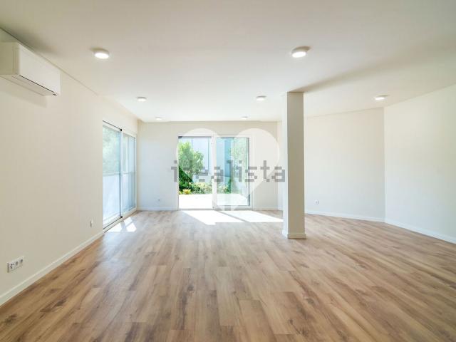 Apartamento venda em Cova da Piedade, Almada