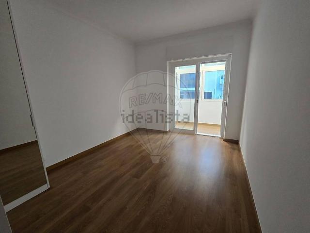 Apartamento alugar em Cova da Piedade, Almada