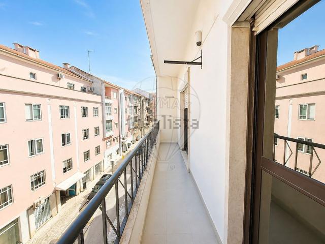 Apartamento venda em Ginjal, Almada