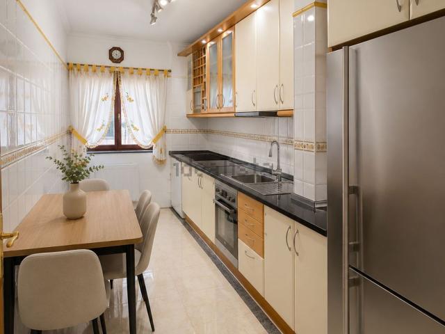 Apartamento venda em Ramalha, Almada