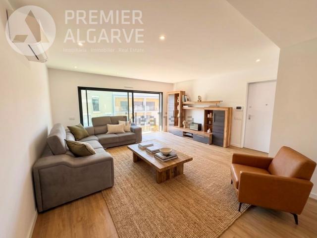 Apartamento venda em Alto do Calhau, Faro