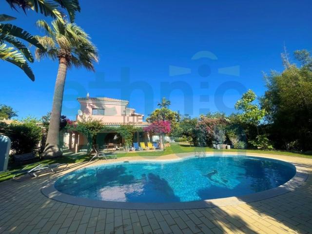 Apartamento alugar em Escanxinas, Loulé