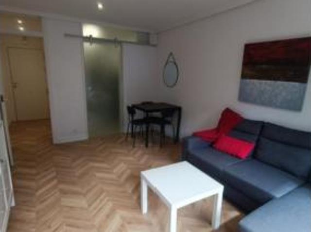 Apartamento en alquiler en Catro Camiños, A Coruña