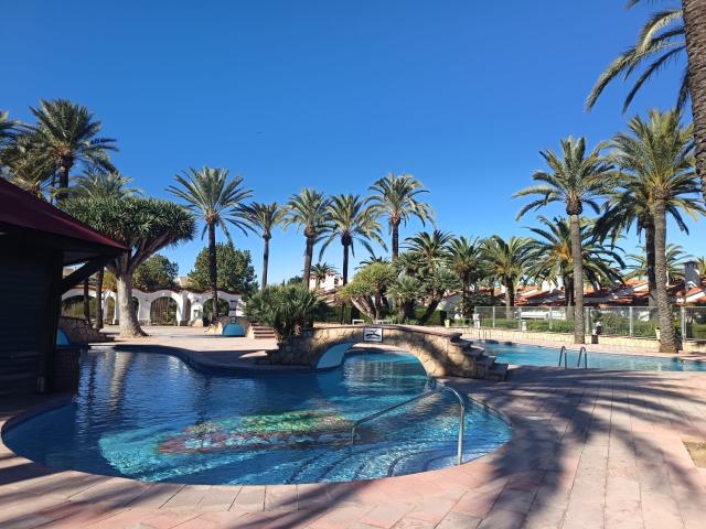 Piso en alquiler en Barri les Roques, Dénia