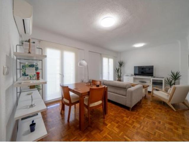 Apartamento en alquiler en Benalúa, l'Alacantí