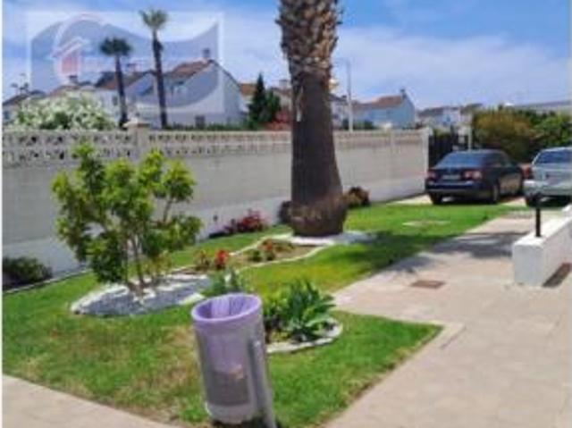 Apartamento en alquiler en Nuevo Portil, Costa Occidental